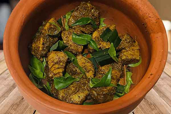 Fish Ambul Thiyal
